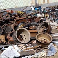 【山东烟台】出售废钢，一米以内的，一千吨左右，货物在烟台芝罘区冰轮路东海博板