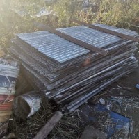 【内蒙古】出售铁皮瓦，2米长，有0.5厚，有0.35厚