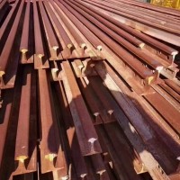 【江苏无锡】出售38和43道轨钢，长度4米和6米，2头带孔，300吨左右