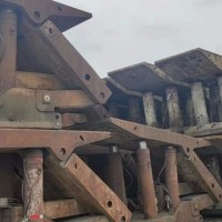 【陕西榆林】出售液压支架，大件废钢，单重17吨左右，500吨
