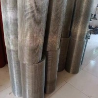 【河北衡水】出售304不锈钢电焊网，0.75✘ 20米，  75丝  1公分孔，11公斤左右一卷