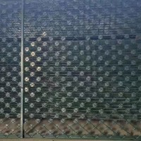 【河北衡水】出售镀锌管角铁框网，3.95*1.92米，孔11.5公分对边，塑后620丝，60公斤左右一片，做围栏 护栏门都合适