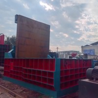 【湖南】出售现货315吨江阴产全自动金属压块机，料箱3米X3.5米1.2米包块60X60