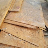 【河南驻马店】出售新钢板98块，长3米，宽50厘米，厚10毫米，有浮锈